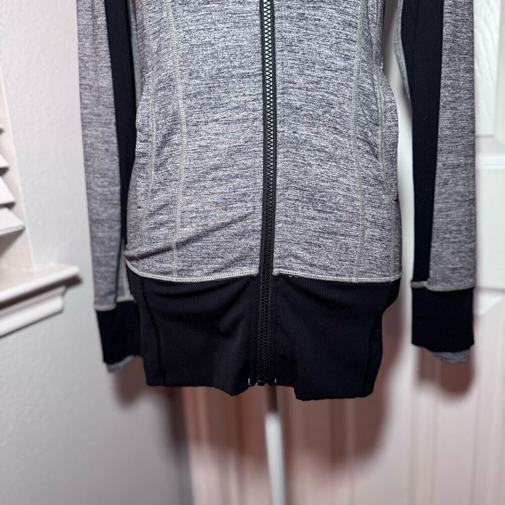 Lululemon Daily Practice Jacket - Picture 6 of 11